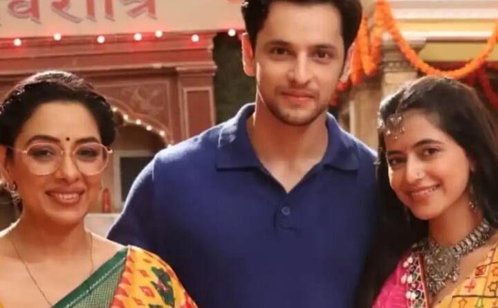 इस प्रोमो में आने वाले एपिसोड में अनुपमा अपनी बहू किंजल की बेइज्जती का बदला लेते हुए दिखाई दे रही हैं. वो अगले एपिसोड में कोठारी परिवार को सबक सिखाने वाली है.