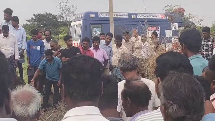 Crime News: బావిలోకి దూసుకెళ్లిన కారు, ముగ్గురు మృతి- అన్నమయ్య జిల్లాలో ఘటన