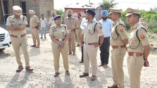 Punjab News: ਪੰਜਾਬ ਦੇ ਇਸ ਜ਼ਿਲ੍ਹੇ 'ਚ ਲੱਗਿਆ ਰੈੱਡ ਅਲਰਟ, ਪੁਲਿਸ ਨੇ ਸੀਲ ਕੀਤੇ ਇਲਾਕੇ; ਜਾਣੋ ਕਿਉਂ ਫੈਲੀ ਦਹਿਸ਼ਤ...