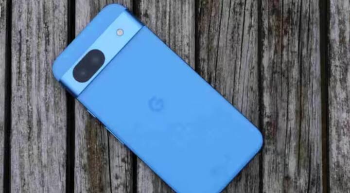 ਇਸ ਵਿੱਚ 6.7-ਇੰਚ ਸੁਪਰ ਰੈਟੀਨਾ XDR OLED ਡਿਸਪਲੇਅ ਹੈ, ਜੋ ਕਿ OTT ਸਟ੍ਰੀਮਿੰਗ ਅਤੇ ਗੇਮਿੰਗ ਲਈ ਬਹੁਤ ਵਧੀਆ ਹੈ। ਫਲਿੱਪਕਾਰਟ 'ਤੇ Samsung Galaxy A35 5G ਫੋਨ 'ਤੇ ਇੱਕ ਵਧੀਆ ਆਫਰ ਵੀ ਦਿੱਤਾ ਜਾ ਰਿਹਾ ਹੈ। ਇਸ ਫੋਨ ਦੀ ਅਸਲ ਕੀਮਤ 33,999 ਰੁਪਏ ਹੈ ਪਰ ਇੱਥੇ ਇਹ ਸਿਰਫ 22,999 ਰੁਪਏ ਵਿੱਚ ਸੂਚੀਬੱਧ ਹੈ। ਇਸ ਤੋਂ ਇਲਾਵਾ, ਇਸ ਫੋਨ 'ਤੇ ਹੋਰ ਬੈਂਕ ਛੋਟਾਂ ਵੀ ਪ੍ਰਾਪਤ ਕੀਤੀਆਂ ਜਾ ਸਕਦੀਆਂ ਹਨ।