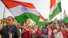 'जब-तक आतंकवाद...', तिरंगा यात्रा में बोलीं स्मृति ईरानी, CM रेखा गुप्ता समेत कई दिग्गज शामिल