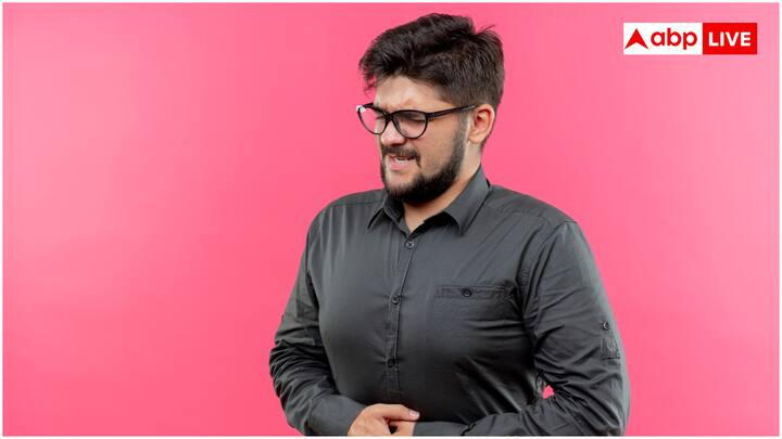 पुदीना का तेल IBS के लक्षणों जैसे गैस और ब्लोटिंग को कम करता है. इसके अलावा सेब का सिरका भी गैस को कम करता है. इसके लिए एक चम्मच सिरका पानी में मिलाकर खाने से पहले पीना चाहिए.