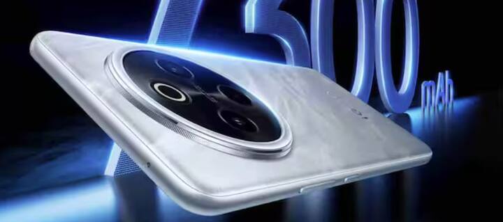 iQOO Z10x ਫੋਨ ਡਾਇਮੈਂਸਿਟੀ 7300 ਚਿੱਪਸੈੱਟ, 6.72 ਇੰਚ FHD+ ਡਿਸਪਲੇਅ ਅਤੇ 120Hz ਰਿਫਰੈਸ਼ ਰੇਟ ਦੇ ਨਾਲ ਆਉਂਦਾ ਹੈ। ਇਸ ਵਿੱਚ ਇੱਕ ਸ਼ਕਤੀਸ਼ਾਲੀ 6500mAh ਬੈਟਰੀ ਹੈ ਜੋ 44W ਫਾਸਟ ਚਾਰਜਿੰਗ ਨੂੰ ਸਪੋਰਟ ਕਰਦੀ ਹੈ ਅਤੇ ਇਸ ਵਿੱਚ 50MP ਕੈਮਰਾ ਵੀ ਸ਼ਾਮਲ ਹੈ।