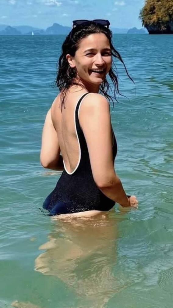 बहन के बॉयफ्रेंड संग स्विमिंग पूल में दिखी आलिया भट्ट