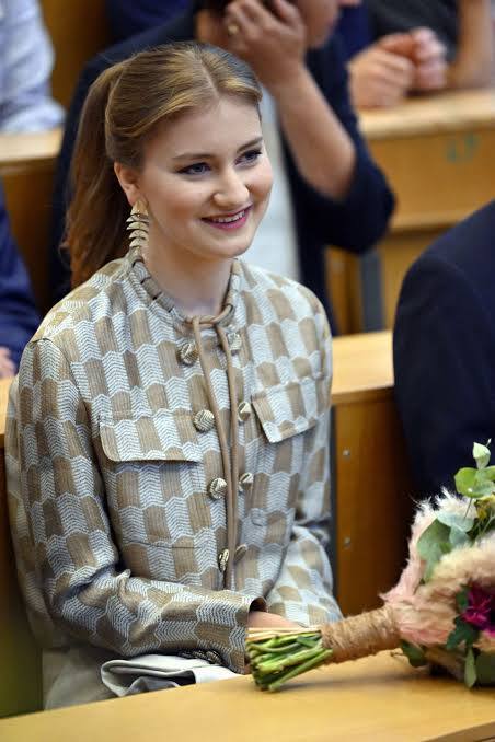 Elizabeth is being prepared as a responsible leader since childhood. He has taken one year training at the Royal Military Academy of Belgium and was made the first entitled of Taj by changing the succession law before his birth.