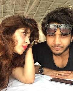 टीवी की पार्वती ने अपने पसंदीदा मर्द को खास अंदाज में किया बर्थडे विश, शेयर की एक से बढ़कर एक कोजी तस्वीरें