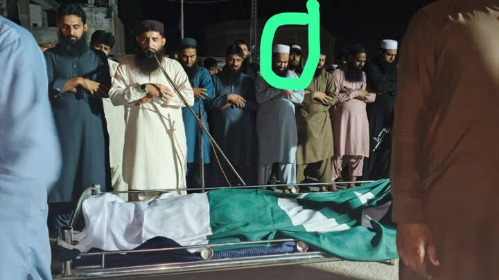 देर रात गाजी अबू सैफुल्लाह का नमाज-ए-जनाजा हुआ, जिसमें अमेरिका और भारत की तरफ से घोषित आतंकी और लश्कर ए तैयबा का एक और कमांडर फैसल नदीम भी शामिल हुआ.