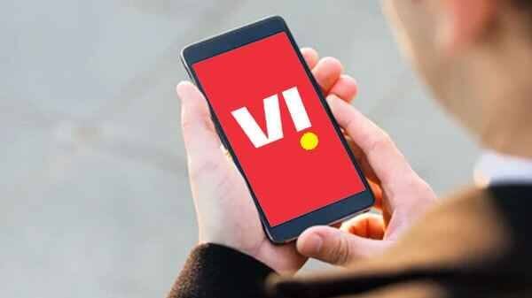 Vi એ લૉન્ચ કર્યો દેશનો સૌથી મોંઘો પ્લાન, કિંમત અને બેનિફિટ્સ જાણીને ઉડી જશે હોશ telecom company dhamaka news vi launch rs 4999 recharge plan india most expensive prepaid plan Vi એ લૉન્ચ કર્યો દેશનો સૌથી મોંઘો પ્લાન, કિંમત અને બેનિફિટ્સ જાણીને ઉડી જશે હોશ