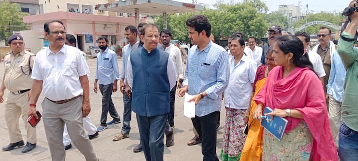 ఆర్టీసీ సేవలను మరింతగా ప్రజలకు అందుబాటులోకి తెచ్చేలా, ఉమ్మడి ఆదిలాబాద్ జిల్లాలోని మారుమూల గిరిజన ప్రాంతాల్లోనూ బీటి రోడ్డు కనెక్టివిటీ ఉన్న ప్రాంతాలలోనూ ఆర్టీసీ బస్సులను నడిపించేందుకు కృషి చేస్తామన్నారు.