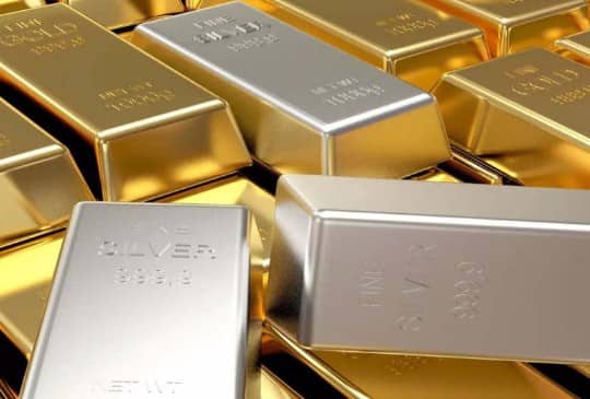 Gold Price: સોનું થઈ ગયું આટલું મોઘું, 10 ગ્રામનો લેટેસ્ટ ભાવ જાણી લો Gold and silver price today check mcx price on 19 may Gold Price: સોનું થઈ ગયું આટલું મોઘું, 10 ગ્રામનો લેટેસ્ટ ભાવ જાણી લો