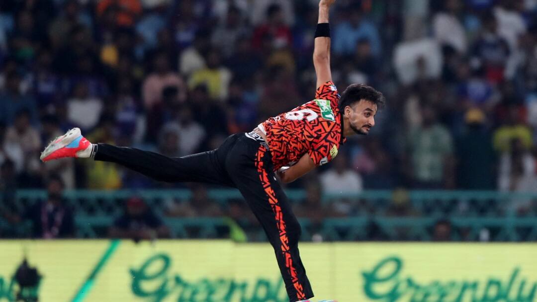 Harshal Patel Scripts History as Fastest Indian to 150 IPL Wickets હર્ષલ પટેલે આઇપીએલમાં રચ્યો ઇતિહાસ, તોડ્યો લસિથ મલિંગાનો રેકોર્ડ
