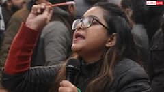सफूरा जरगर ने कड़कड़डुमा कोर्ट में खुद को बाया निर्दोष, कहा- 'आवाज उठाना आतंकवाद...'