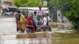 Bengaluru Comes To Standstill By Floods; 3 Dead, 500 Homes Damaged —Top Updates