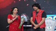 Neil Nayyar Shares Stage With Hema Malini, Earns Praise From Sunidhi Chauhan