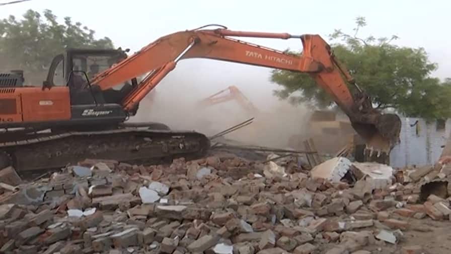 Chandola lake demolitions Live: અમદાવાદના ચંડોળા તળાવ વિસ્તારમાં આજથી બીજા તબક્કાનું ડિમોલીશન Chandola lake demolitions Live Phase 2 of Chandola lake anti encroachment drive starts Chandola lake demolitions Live: અમદાવાદના ચંડોળા તળાવ વિસ્તારમાં આજથી બીજા તબક્કાનું ડિમોલીશન