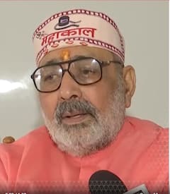 Giriraj Singh: बांग्लादेशी घुसपैठियों के मामले पर गिरिराज का ममता पर तंज, 'उनके लिए कॉरिडोर बना दें'