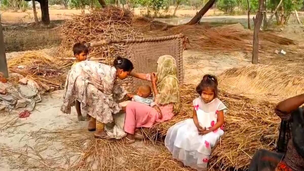 अमेठी में घर के बाहर सो रहे युवक पर हमलावरों ने किया हथौड़े से वार, 6 लोगों पर मुकदमा दर्ज