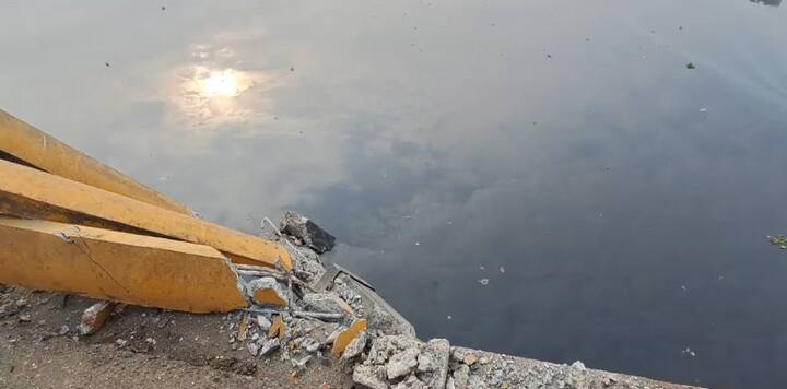 बापगाववरून निलेश वानखेडे हा रिक्षचालक आपल्या आईला कल्याणला रिक्षाने घेऊन जात होता.