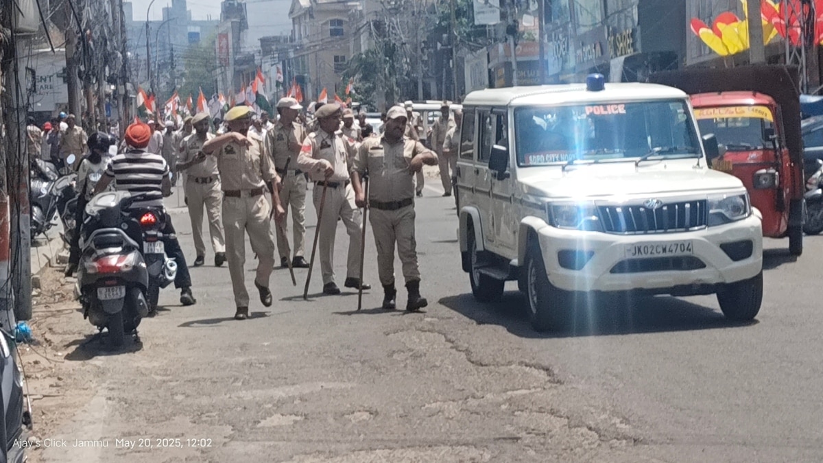 बीजेपी की ‘तिरंगा यात्रा’ के जवाब में कांग्रेस ने निकाली ‘जय हिंद’ यात्रा, जानें- इंदिरा गांधी को क्यों किया याद?