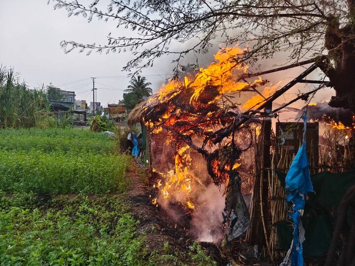 सरपंच सुजाता चासकर यांच्या घराच्या बाजूलाच ही बराखी असल्याने आग वेळीच लक्षात आली. सरपंच सुजाताताई चासकर, सचिन भाऊ चासकर व अन्य स्थानिक ग्रामस्थांनी घटनास्थळी धाव घेत आग विझवण्याचा प्रयत्न केला. मात्र, आगीचा जोर एवढा होता की संपूर्ण बराखी आणि कांदा साठा जळून खाक झाला.