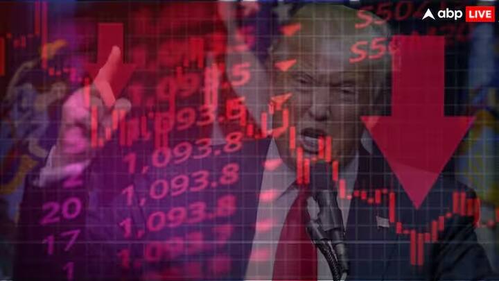 शेअर बाजारात सलग दोन दिवस घसरण पाहायला मिळाली. सोमवारी सेन्सेक्स 271 अंकांनी घसरला. तर, आज सेन्सेक्स 775 अंकांनी घसरला आहे. मूडीजनं अमेरिकेचं रेटिंग घटवल्याचा परिणाम जागतिक पातळीवर दिसून आला आहे. जागतिक बाजारातील कमजोर संकेतामुळं आयटी, बँक, फार्मा आणि ऑटो स्टॉक्समध्ये घसरण झाली.