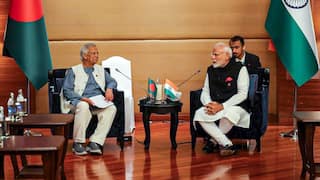 भारत ने चलाया डंडा तो घुटनों पर आया बांग्लादेश, इंपोर्ट पर बैन के बाद गिड़गिड़ाने लगे मोहम्मद यूनुस