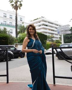 Cannes 2025: ग्रीन साड़ी में शर्मिला टैगोर का रॉयल लुक, तो ब्लैक लहंगे में अनुष्का ने ढाया कहर, देखिए तस्वीरें