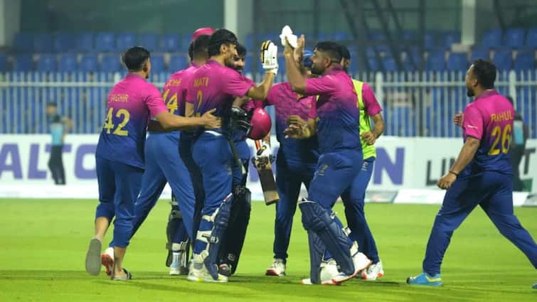 ईओ मैट बांग्लादेश डस्ट, एक रोमांचक टी 20 गेम पिछले एक में, कहानी बनाई गई