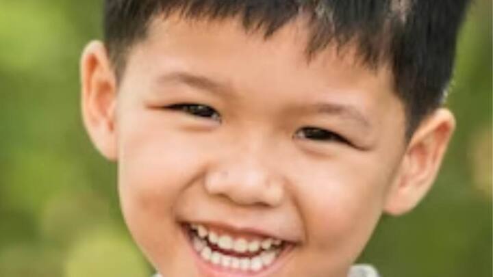 কেন্দ্রীয় সরকারের Understanding Lifelong Learning for All in Society (ULLAS) প্রকল্পের আওতায় দেশের প্রথম সম্পূর্ণ ভাবে সাক্ষর রাজ্যের তকমা পেয়েছে মিজোরাম। সম্পূর্ণ ভাবে সাক্ষর অর্থাৎ, রাজ্যের প্রত্যেক নাগরিক লিখতে ও পড়তে পারেন।