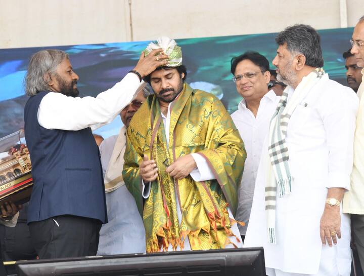 ఆంధ్రప్రదేశ్ అవసరాలకు అనుగుణంగా భవిష్యత్తులో మరిన్ని ఏనుగులు ఇవ్వడానికీ సిద్ధమని కర్ణాటక ముఖ్యమంత్రి సిద్ధరామయ్య స్పష్టం చేశారు.