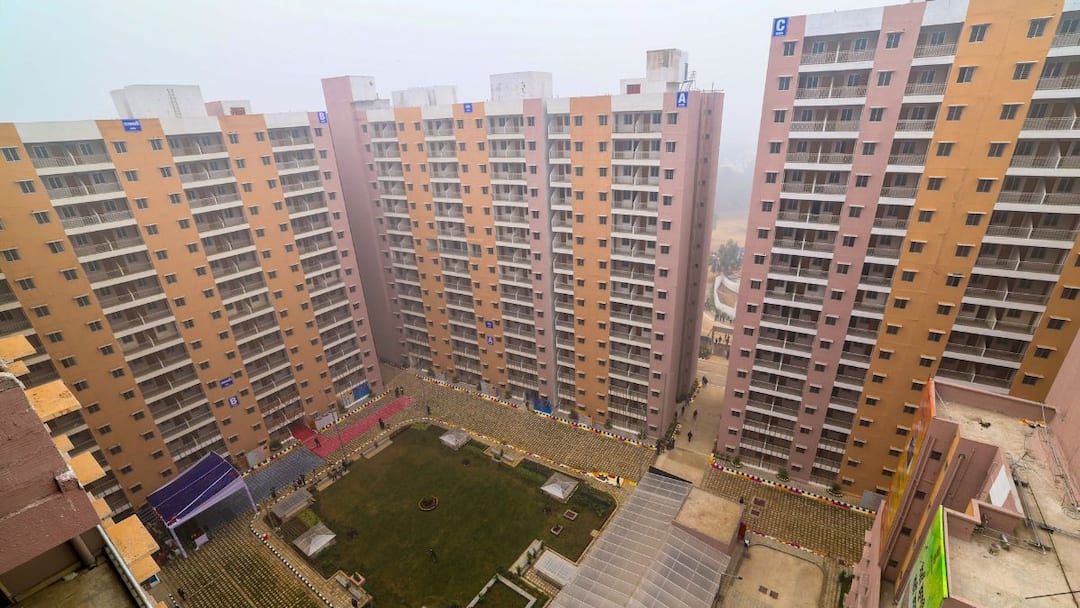 DDA Flats Scheme: दिल्ली में बिकने जा रहे 7500 फ्लैट, पहले आओ-पहले पाओ के तहत करें बुक, जानें प्रोसेस Delhi DDA Flats Scheme 2025 Booking under apna ghar awas yojana 2025 Process open for all categories DDA Flats Scheme: दिल्ली में बिकने जा रहे 7500 फ्लैट, पहले आओ-पहले पाओ के तहत करें बुक, जानें प्रोसेस