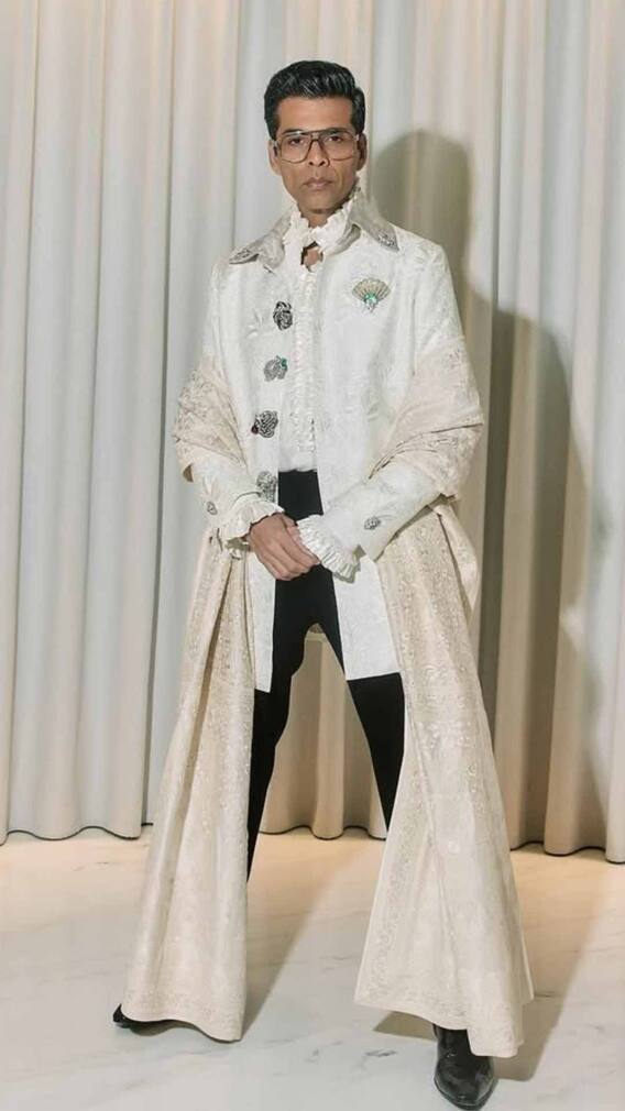 कान्स में करण जौहर के स्टाइल के आगे अच्छे अच्छे हुए फेल