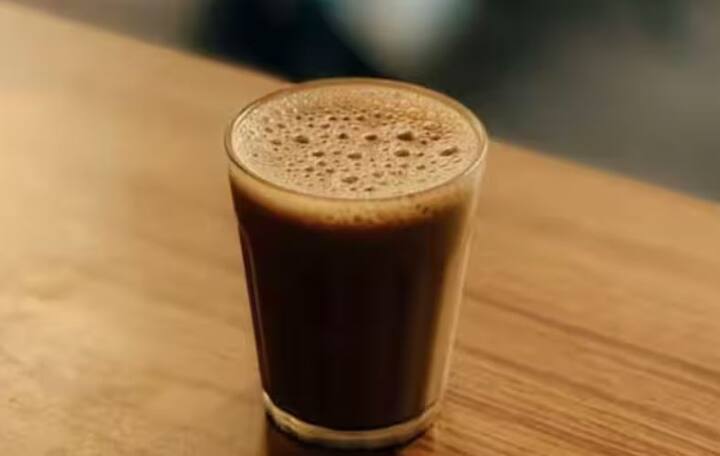 ਅਜਿਹੀ ਸਥਿਤੀ ਵਿੱਚ, ਹਰ ਸਾਲ 21 ਮਈ ਨੂੰ ਅੰਤਰਰਾਸ਼ਟਰੀ ਚਾਹ ਦਿਵਸ ਮਨਾਇਆ ਜਾਂਦਾ ਹੈ। ਇਹ ਦਿਨ ਚਾਹ ਦੇ ਇਤਿਹਾਸ ਇਸਦੀ ਸੱਭਿਆਚਾਰਕ ਮਹੱਤਤਾ ਅਤੇ ਇਸਦੇ ਆਰਥਿਕ ਪ੍ਰਭਾਵ ਦੇ ਸਨਮਾਨ ਲਈ ਮਨਾਇਆ ਜਾਂਦਾ ਹੈ। ਇਸ ਦਿਨ ਦਾ ਉਦੇਸ਼ ਚਾਹ ਦੀ ਕਾਸ਼ਤ, ਖੇਤੀ ਦੀ ਜ਼ਰੂਰਤ ਅਤੇ ਇਸਦੀ ਵਰਤੋਂ ਨਾਲ ਜੁੜੇ ਸਿਹਤ ਲਾਭਾਂ ਵੱਲ ਧਿਆਨ ਖਿੱਚਣਾ ਵੀ ਹੈ।