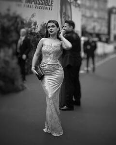 Avneet Kaur Photo: શિમરી બોડીકોન ડ્રેસમાં હોટ લાગી અવનિત કૌર, તસવીરો વાયરલ