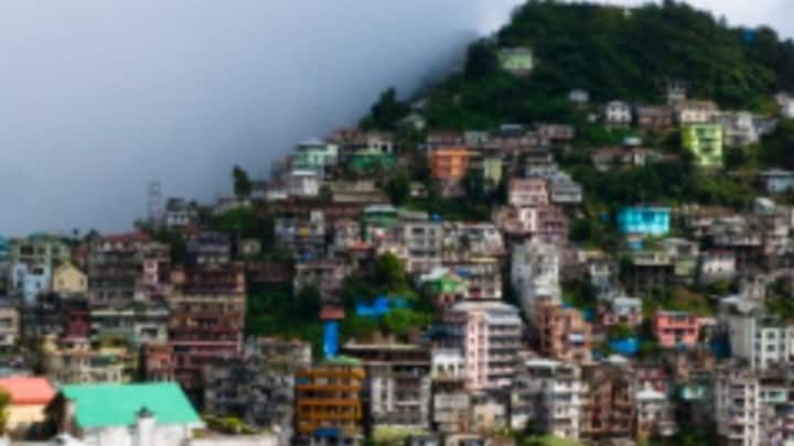 আইজলে মিজোরাম ইউনিভার্সিটিতে আয়োজিত একটি অনুষ্ঠানে মঙ্গলবার সকলকে এই সুখবর জানান মুখ্যমন্ত্রী লাডুহোমা অনুষ্ঠানে উপস্থিত ছিলেন কেন্দ্রীয় শিক্ষামন্ত্রকের প্রতিমন্ত্রী জয়ন্ত চৌধরি এবং মিজোরামের শিক্ষামন্ত্রী ভানলালথলানা।