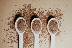 Flaxseeds For Hair: এই বীজ সরাসরি চুলে এবং স্ক্যাল্পে লাগালে পাবেন প্রচুর উপকার, কীভাবে ব্যবহার করবেন?