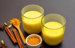 नींद की कमी से बढ़ रहा है चिड़चिड़ापन, इन घरेलू नुस्खों को तुरंत आजमाएं