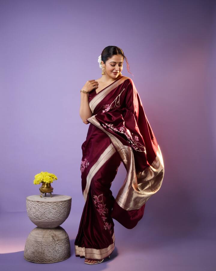 मुंबईत जन्मलेल्या नेहाने तिच्या करिअरची सुरुवात बालकलाकार म्हणून केली होती. आज ती एक नावाजलेली अभिनेत्री आहे.