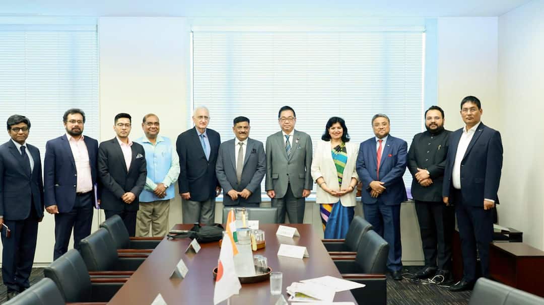 Operation Sindoor: টোকিও পৌঁছল সর্বদলীয় প্রতিনিধিদল, অপারেশন সিঁদুর নিয়ে আলোচনা, সাক্ষাৎ জাপানের বিদেশমন্ত্রীর সঙ্গেও Operation Sindoor Indian parliamentary team in Tokyo delegation briefs on Operation Sindoor Operation Sindoor: টোকিও পৌঁছল সর্বদলীয় প্রতিনিধিদল, অপারেশন সিঁদুর নিয়ে আলোচনা, সাক্ষাৎ জাপানের বিদেশমন্ত্রীর সঙ্গেও