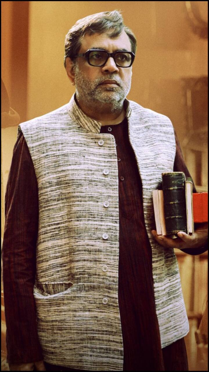 उनके इस फैसले के बाद कयास लगाए जा रहे थे कि टीम के साथ मतभेद की वजह से परेश ने फिल्म को रिजेक्ट कर दिया है, लेकिन फिर उन्होंने बिना असल वजह बताए एक्स अकाउंट पर पोस्ट किया और कहा कि मैं किसी भी क्रिएटिव डिफ्रेंस की वजह से फिल्म को नहीं छोड़ रहा हूं.