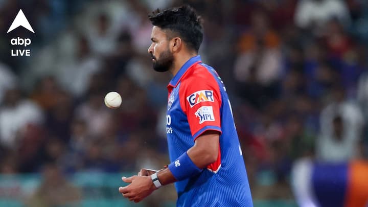 আইপিএলে সাড়া জাগিয়ে শুরু করেছিল দিল্লি ক্যাপিটালস। কিন্তু প্লে অফের দৌড় থেকে ছিটকে গিয়েছে তারা।