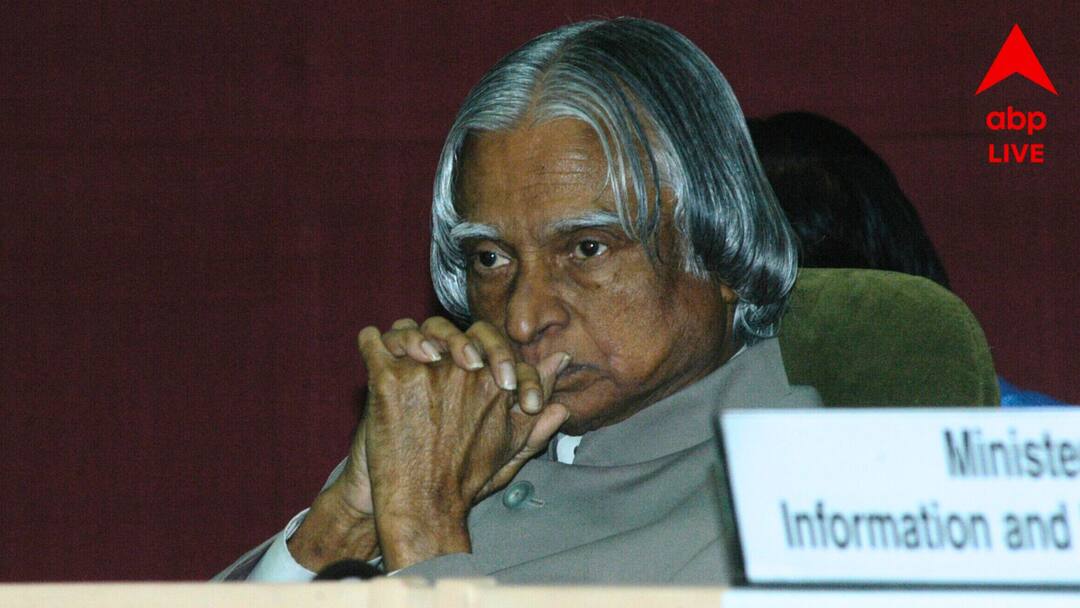 Dhanush to immortalise Dr. APJ Abdul Kalam in upcoming biopic Entertainment News Bollywood Dr. APJ Abdul Kalam: এপিজে আবদুল কালামের জীবন এবার বড়পর্দায়, নামভূমিকায় থাকছেন ধনুশ