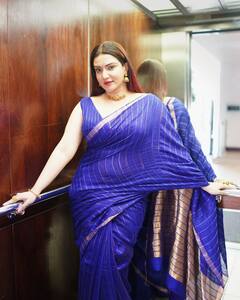 Honey Rose Photo: બ્લૂ સાડીમાં અદભૂત લાગી હની રોઝ,તસવીરો થઈ વાયરલ