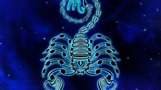 ਸਕਾਰਪੀਓ ਰਾਸ਼ੀ  ਇਹ ਯੋਗ ਸਕਾਰਪੀਓ ਰਾਸ਼ੀ ਲਈ ਕਿਸਮਤ ਅਤੇ ਰਚਨਾਤਮਕਤਾ ਦੇ ਨਵੇਂ ਦਰਵਾਜ਼ੇ ਖੋਲ੍ਹੇਗਾ। ਮੰਗਲ ਇਸ ਰਾਸ਼ੀ ਦਾ ਸੁਆਮੀ ਹੈ। ਮੰਗਲ ਰਾਸ਼ੀ ਵਿੱਚ ਹੋਣ ਨਾਲ ਤੁਹਾਡੇ 9ਵੇਂ ਘਰ ਨੂੰ ਪ੍ਰਭਾਵਿਤ ਹੋਵੇਗਾ। ਇਸ ਦੇ ਨਾਲ, ਮੀਨ ਰਾਸ਼ੀ ਵਿੱਚ ਸ਼ੁੱਕਰ ਦਾ ਤਿਕੋਣਾ ਸਬੰਧ ਤੁਹਾਡੇ ਪੰਜਵੇਂ ਘਰ ਨੂੰ ਸਰਗਰਮ ਕਰੇਗਾ, ਜਿਸ ਨਾਲ ਪਿਆਰ, ਰਚਨਾਤਮਕਤਾ ਅਤੇ ਸਿੱਖਿਆ ਦੇ ਖੇਤਰ ਵਿੱਚ ਤਰੱਕੀ ਹੋਵੇਗੀ। ਇਹ ਸਮਾਂ ਕਾਰੋਬਾਰੀਆਂ ਅਤੇ ਰਚਨਾਤਮਕ ਖੇਤਰਾਂ ਨਾਲ ਜੁੜੇ ਲੋਕਾਂ ਲਈ ਵਿਸ਼ੇਸ਼ ਤੌਰ 'ਤੇ ਲਾਭਦਾਇਕ ਹੋਵੇਗਾ। ਇਹ ਯੋਗ ਸਕਾਰਪੀਓ ਲੋਕਾਂ ਨੂੰ ਅਧਿਆਤਮਿਕ ਅਤੇ ਭਾਵਨਾਤਮਕ ਵਿਕਾਸ ਦੇ ਨਾਲ-ਨਾਲ ਕਰੀਅਰ ਦੀ ਸਫਲਤਾ ਵੀ ਦੇਵੇਗਾ।