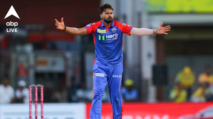 ওয়াংখেড়ে স্টেডিয়ামে একটা সময় পর্যন্ত মুম্বই ইন্ডিয়ান্সকে চাপে রেখেছিল দিল্লি ক্যাপিটালস। কিন্তু ২ ওভারে ম্যাচের লাগাম হাতছাড়া হয়।