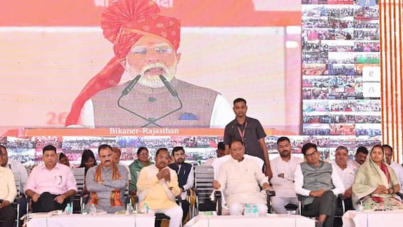 PM मोदी ने वर्चुअली छत्तीसगढ़ के 5 अमृत स्टेशनों का किया उद्घाटन, क्या बोले सीएम विष्णुदेव साय?