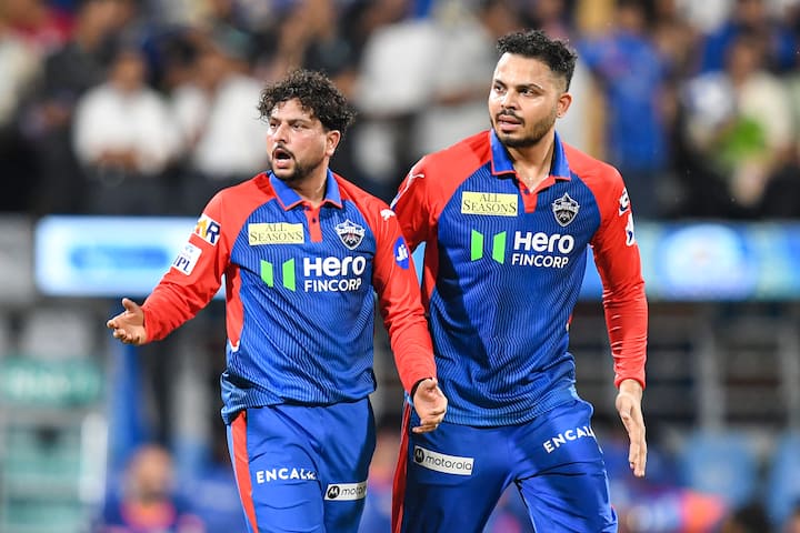 Delhi won its first four matches. Despite this, she could not make a place in the playoffs. This is the first time in the 18 season of IPL history, when a team was ruled out of the tournament even after winning the first four matches.