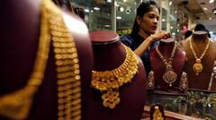 ਸੋਨਾ-ਚਾਂਦੀ ਖਰੀਦਣ ਵਾਲਿਆਂ ਦੀਆਂ ਮਈ ਮਹੀਨੇ ਲੱਗੀਆਂ ਮੌਜਾਂ, ਜਾਣੋ ਅੱਜ 10 ਗ੍ਰਾਮ ਸਣੇ 22 ਅਤੇ 24 ਕੈਰੇਟ ਤੁਹਾਡੇ ਸ਼ਹਿਰ ਕਿੰਨਾ ਸਸਤਾ?