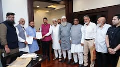 अबू आजमी ने CM फडणवीस से की मुलाकात, मस्जिदों में लगे लाउडस्पीकर को लेकर कर दी ये बड़ी मांग