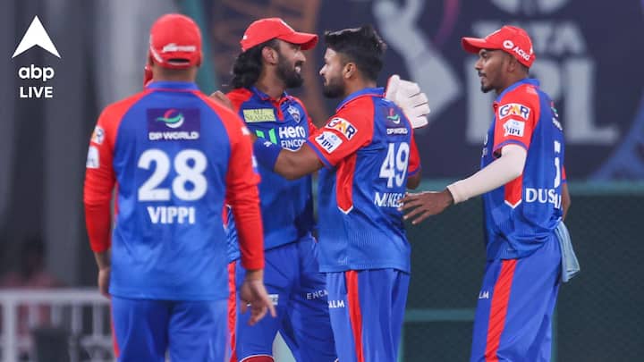 শেষ ২ ওভারে ৪৮ রান খরচ করেন দিল্লি ক্যাপিটালসের দুই পেসার - মুকেশ কুমার ও দুষ্মন্ত চামিরা।
